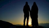 لماذا خلقت حواء وآدم نائم صورة مقال لماذا خلقت حواء وآدم نائم