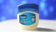 صورة مقال مكونات الفازلين وكيف يصنع
