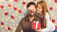 أفكار هدايا عيد الحب للرجال صورة مقال أفكار هدايا عيد الحب للرجال