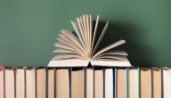 القضايا المطروحة في كتاب كليلة ودمنة صورة مقال القضايا المطروحة في كتاب كليلة ودمنة