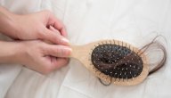تفسير حلم تساقط الشعر للعزباء صورة مقال تفسير حلم تساقط الشعر للعزباء