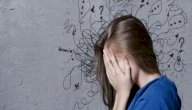علاج كثرة التفكير والقلق صورة مقال علاج كثرة التفكير والقلق
