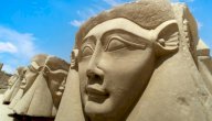 تمثال البقرة في الحضارة المصرية القديمة رمزاً لآلهة تمثال البقرة في الحضارة المصرية القديمة رمزاً لآلهة