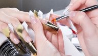حكم تركيب الأظافر الأكريليك صورة مقال حكم تركيب الأظافر الأكريليك