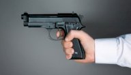 تفسير حلم المسدس صورة مقال تفسير حلم المسدس