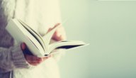 قراءة في كتاب الخالدون المئة صورة مقال قراءة في كتاب الخالدون المئة