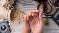 أحكام زكاة الفطر عند ابن عثيمين صورة مقال أحكام زكاة الفطر عند ابن عثيمين