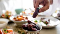 تفسير حلم الإفطار في رمضان صورة مقال تفسير حلم الإفطار في رمضان