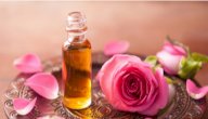 فوائد زيت الورد للبشرة صورة مقال فوائد زيت الورد للبشرة