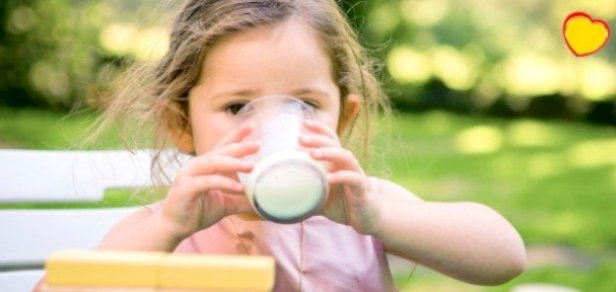 هل يوفر الحليب البقري السائل لطفلك الصغير ما يحتاجه من العناصر؟