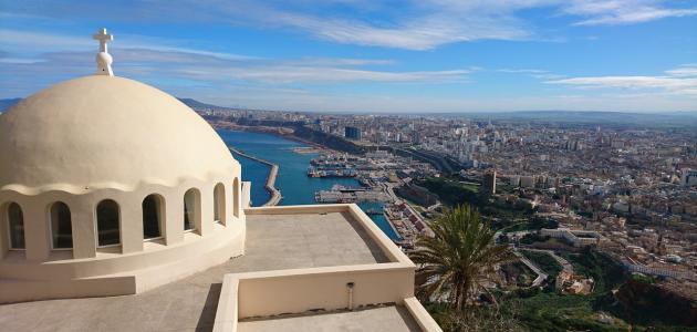 أي دولة تقع غرب الجزائر أي دولة تقع غرب الجزائر