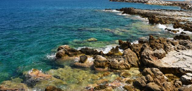 خصائص البيئة الساحلية وجذب السياحة