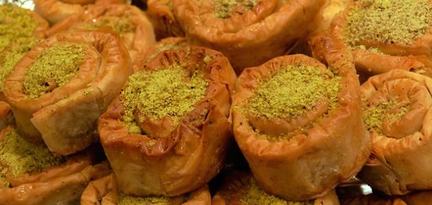 طريقة عمل بقلاوة بالجوز طريقة عمل بقلاوة بالجوز