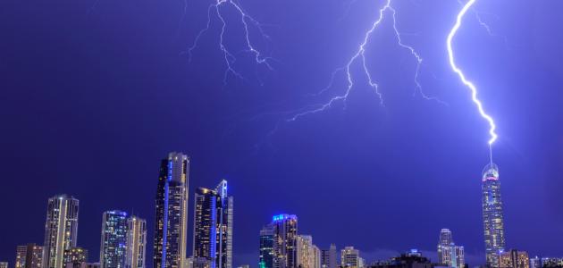 فوائد مانعة الصواعق - موضوع