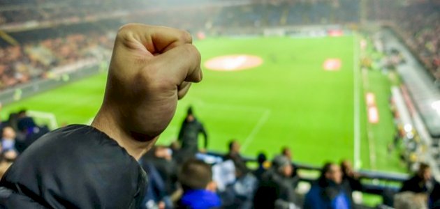 سلبيات التعصب الرياضي سلبيات التعصب الرياضي
