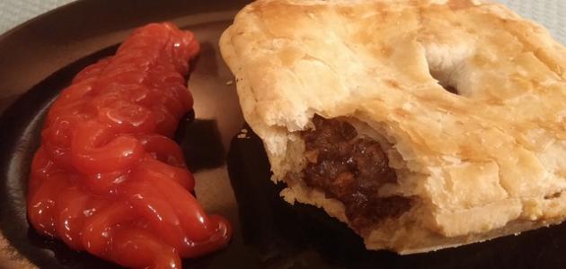 فطائر باللحم الطريقة السعودية